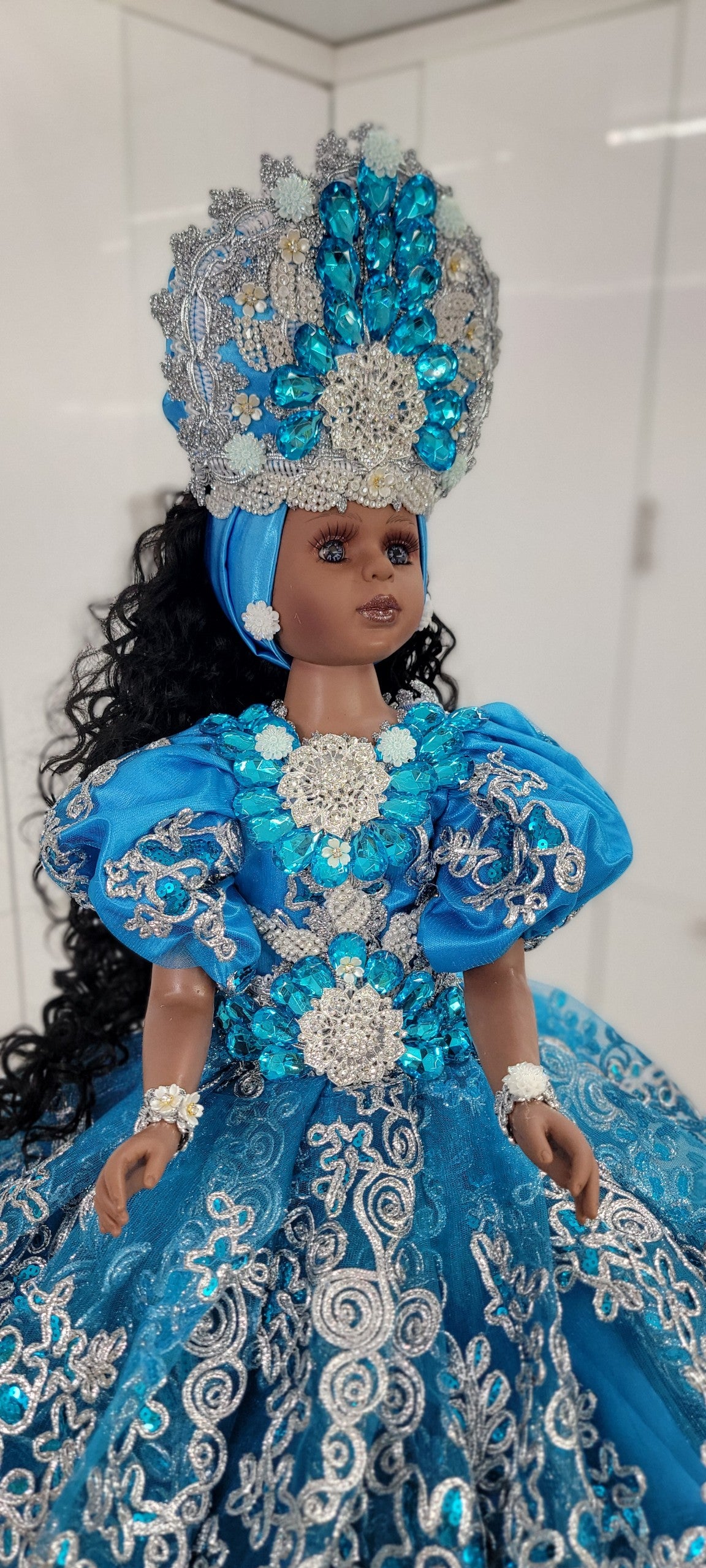 Muñeca Azul Asesu